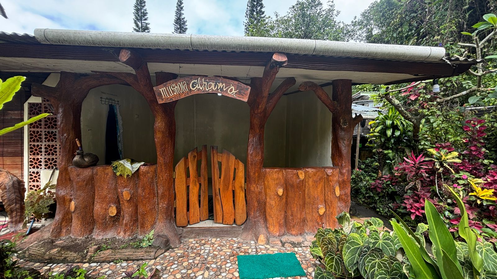 Musholla dan fasilitas penunjang